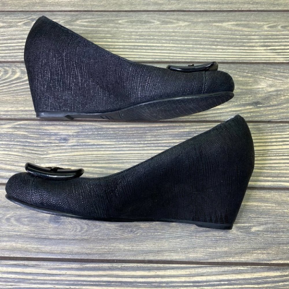 Stuart Weizman Black Covered Wedges - Picture 4 of 8